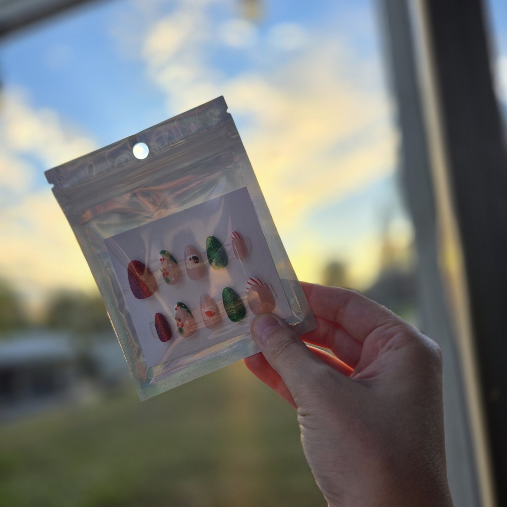 Colorful Press-On Nail Set